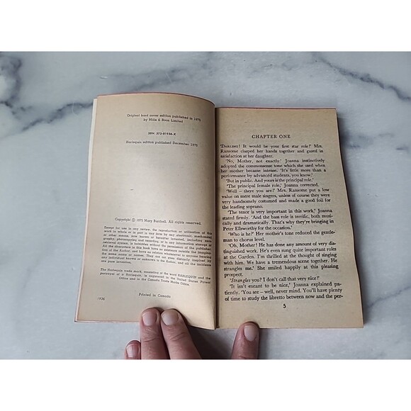 Remembered Serenade By Mary Burchell Paperback - Picture 4 of 10